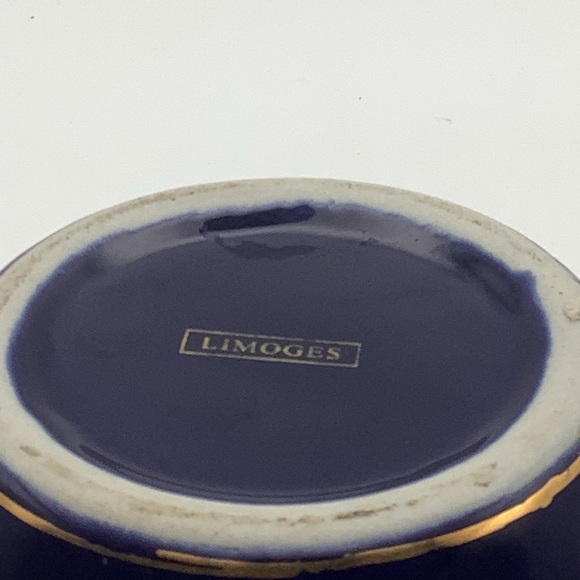 Vintage Limoges Cobalt Blue Vase/Planter with Classical Figures Design in Gold - Picture 8 of 8